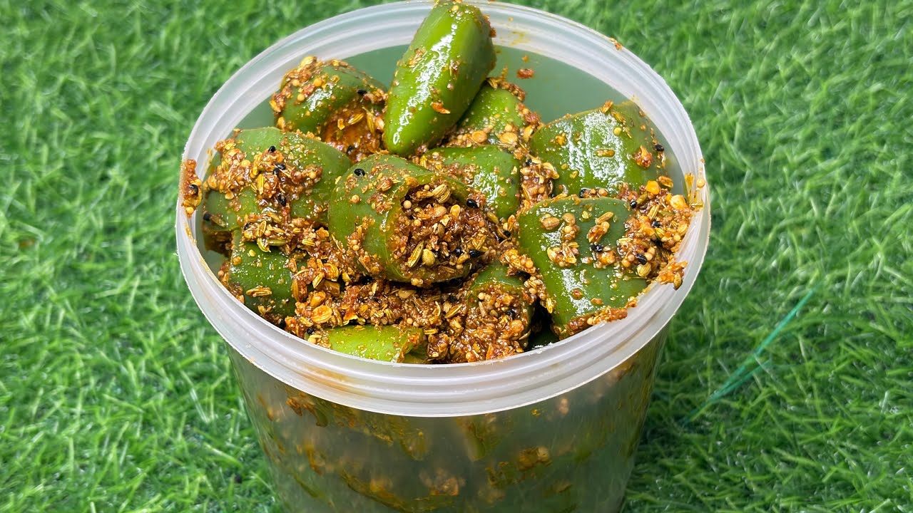 1 बार बना लो – सालभर खाओ 😋 मोटी हरी मिर्च का खट्टा-तीखा अचार#mirchi #achar #motiharimirchiachar 