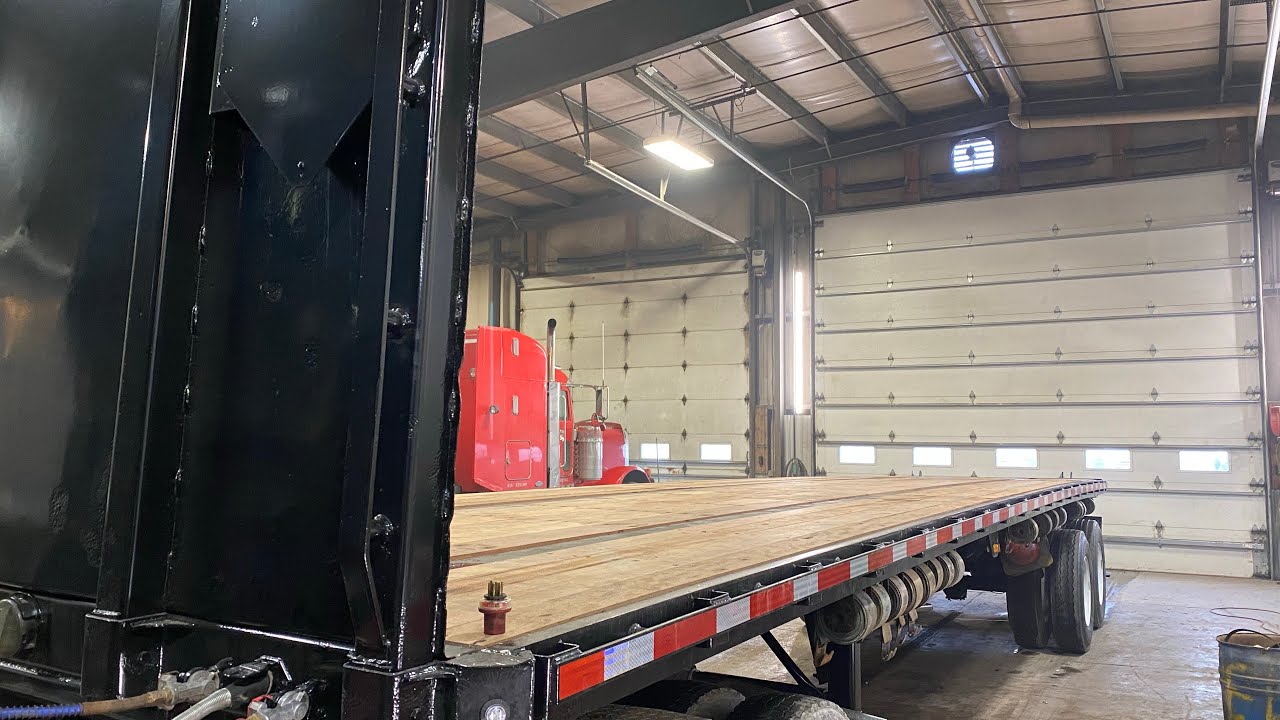 Replacing the floor on a flatbed and a quarry visit