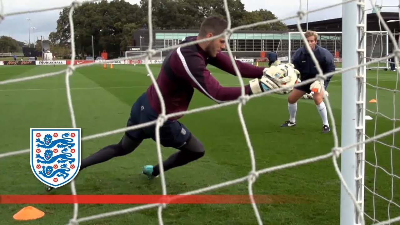 Fraser Forster prepares for San Marino | Player Diaries