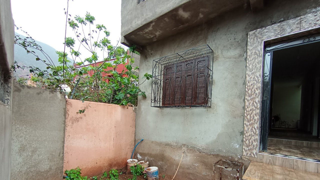 منزل 🏡 للبيع طريق اوريكة اورق ملكية فيها جرردة قريبه الجميع المرفيق العموميه بالضبط والماس