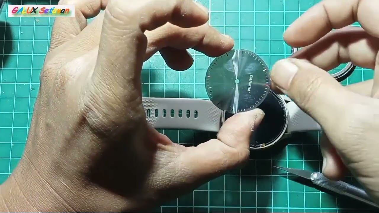 Cara Membuka Garmin vivomove hr#garmin #smartwatch #service #repair #tutorial