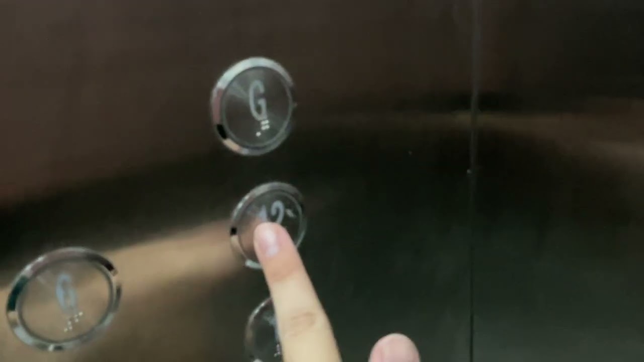 [RETAKE] Hitachi & Glarie Elevators at Pangsapuri Jalan Tengah, Bayan Lepas, Penang, M’sia. (M B1)