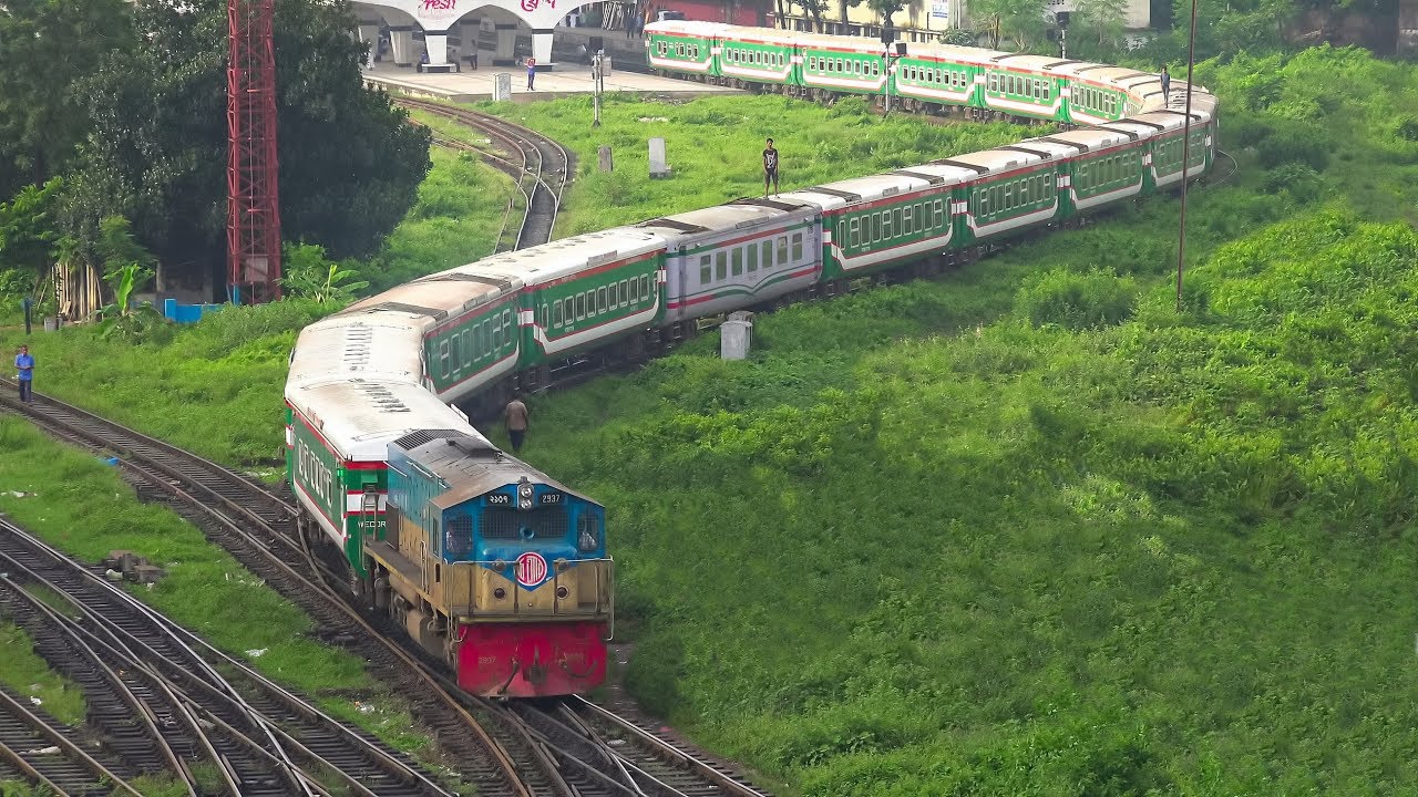Eid Special Sonar Bangla Express Leaving Dhaka Railway Station- Bangladesh Railway
