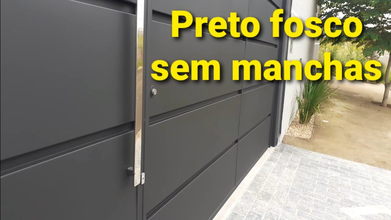 Portão Preto fosco sem manchas