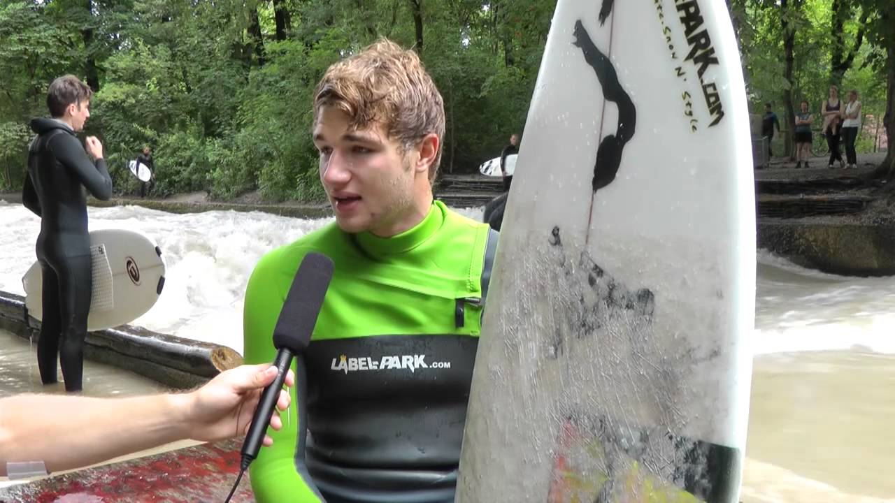 Eisbachsurfen in München (Starring: Local-Surfer Timo von Wagenhoff)