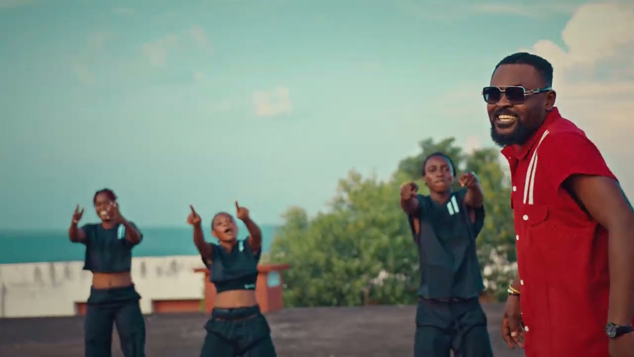 PRIVAT KAPOREDJI Clip (eloumbé-loumbé)