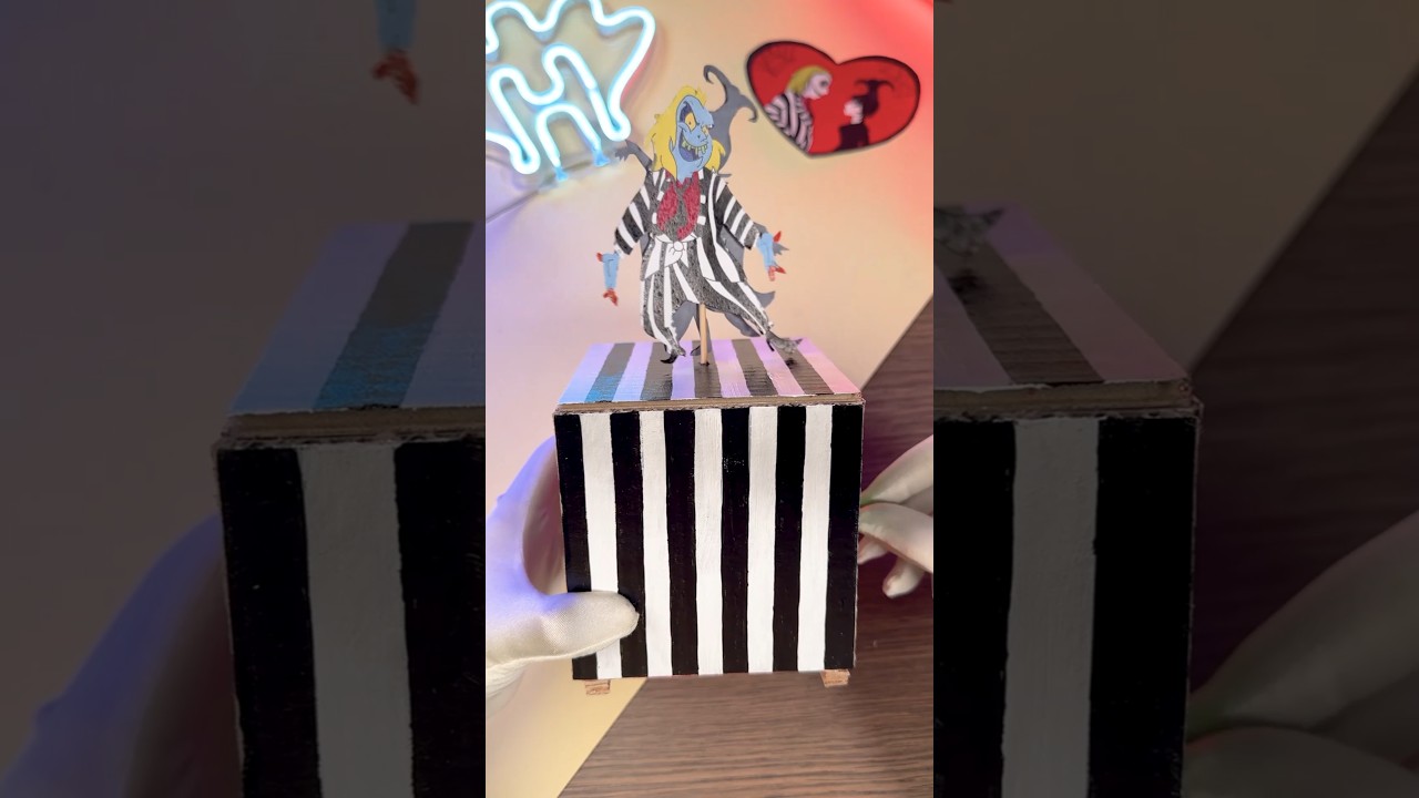 DIY Music Box But 🤯 with Characters of (Beetle Juice) #shortscraft