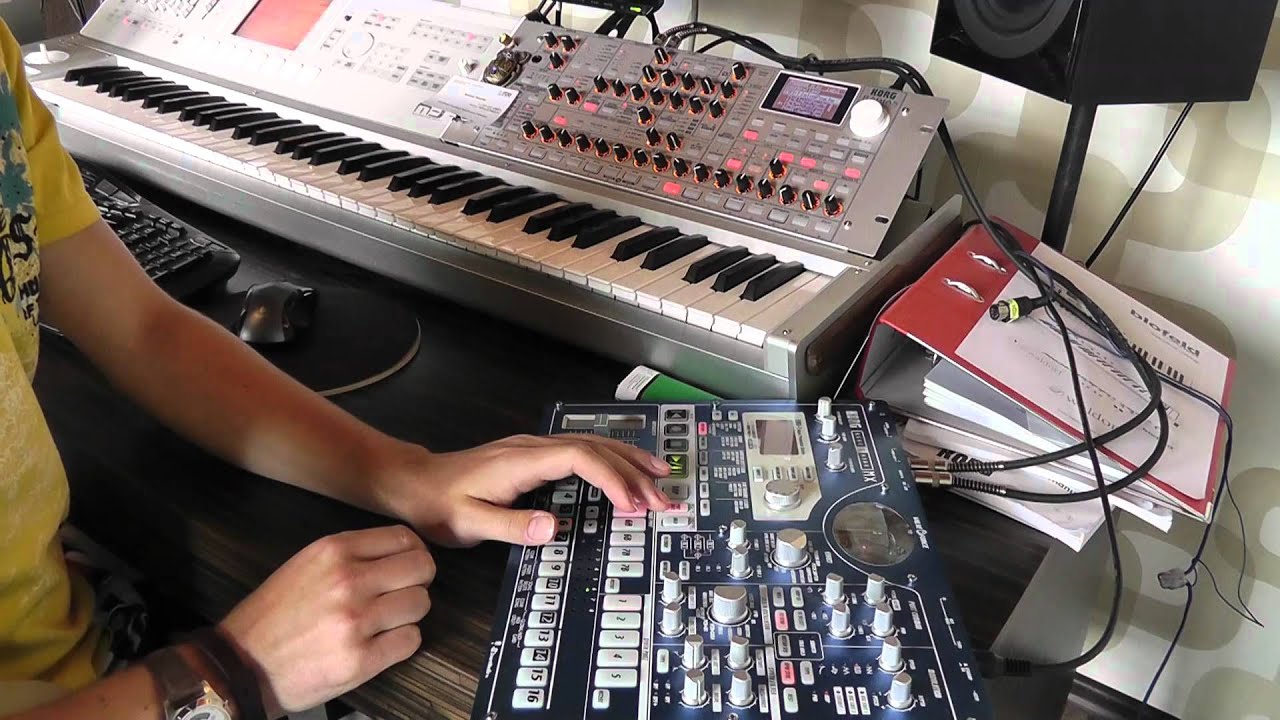 Korg EMX-1 meet Korg Radias MMT comparison