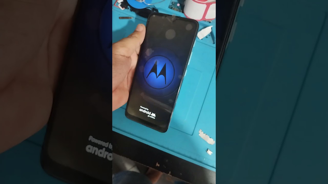 moto e 20 liga e desliga sozinho