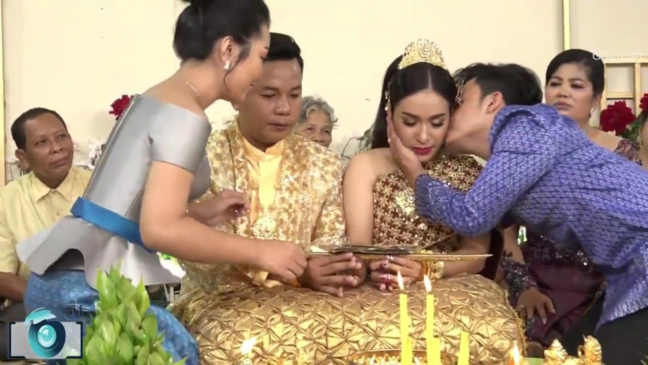 ពិធីសែនចងដៃ បាយខុនចងដៃ