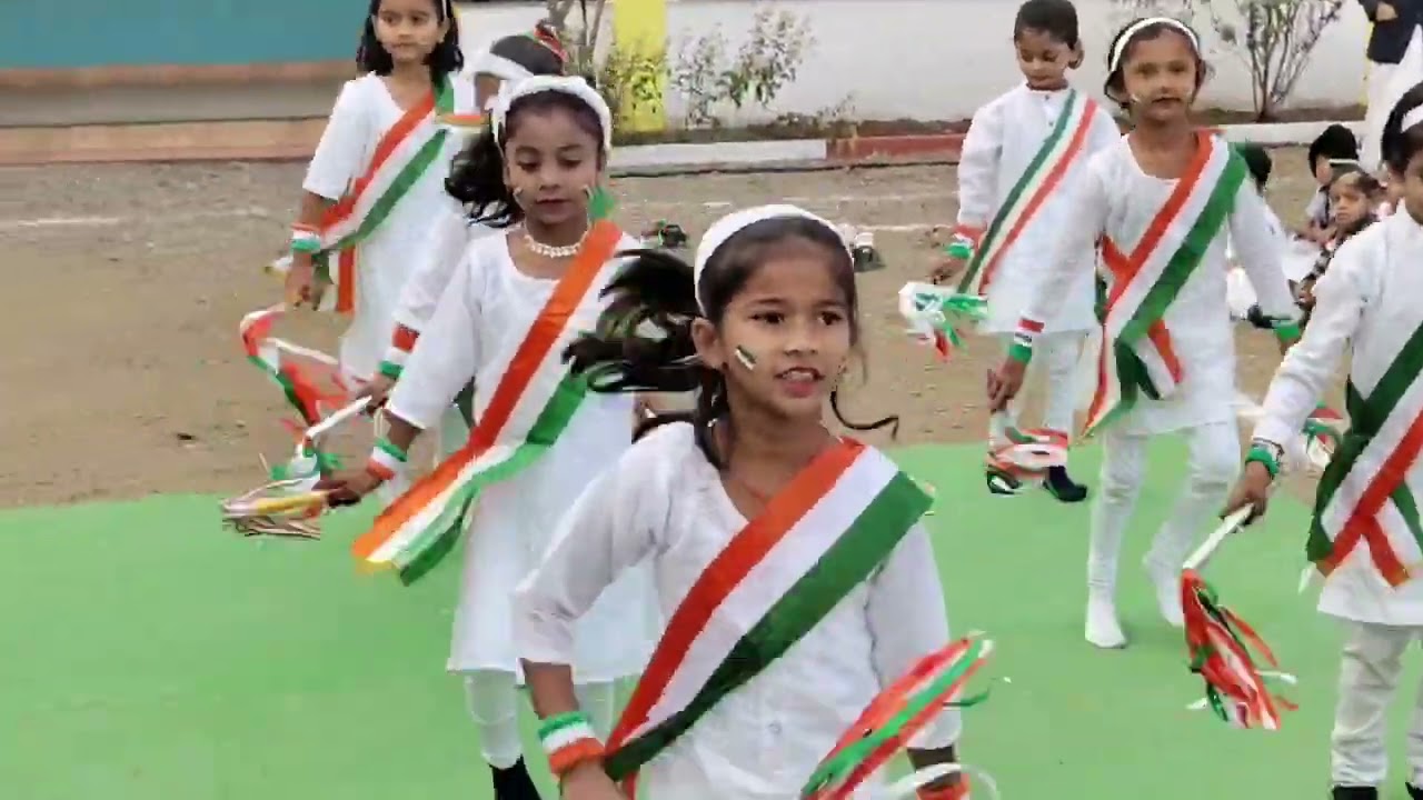 Patriotic dance 
