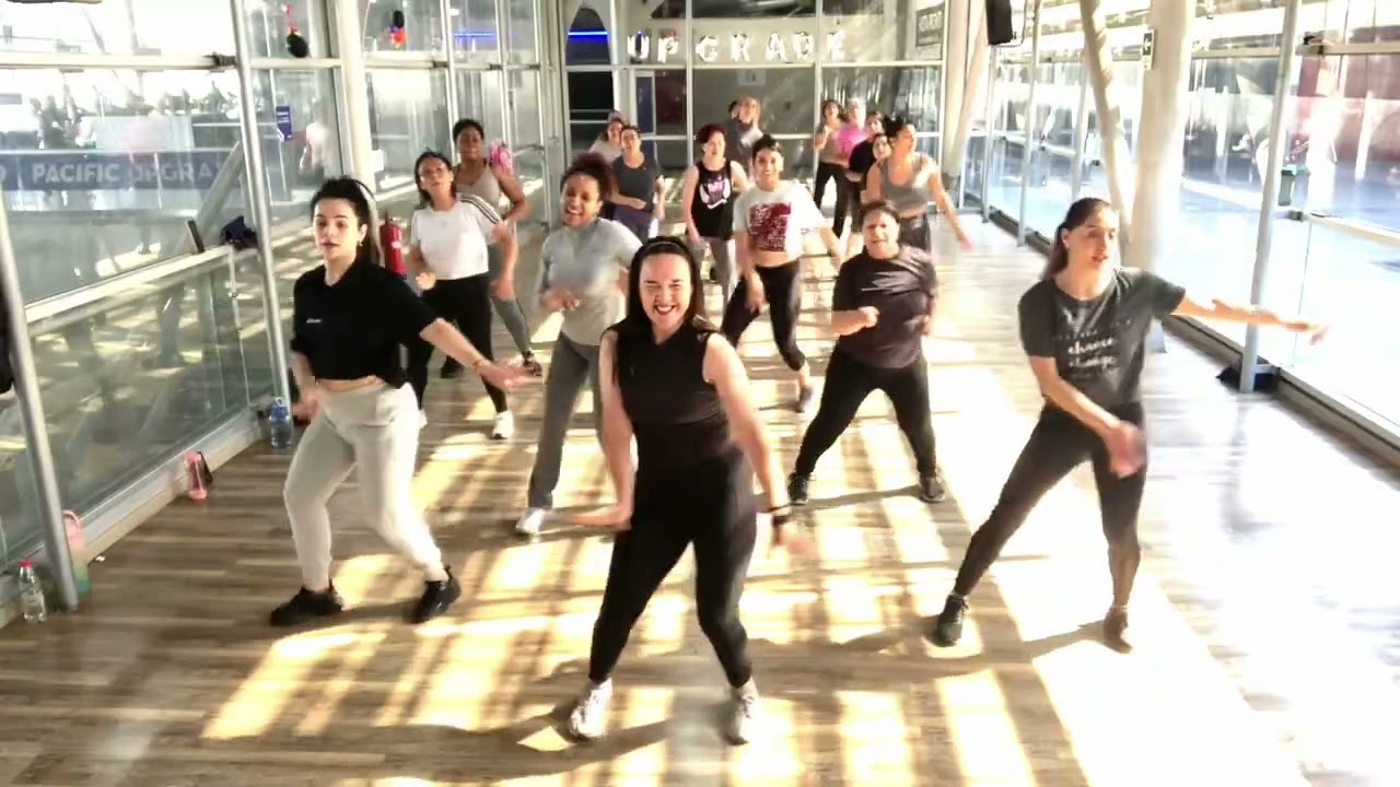 Coreografías Somos la copa y el vino 💃🏻 #bailezumba #bailarzumba #coreografias