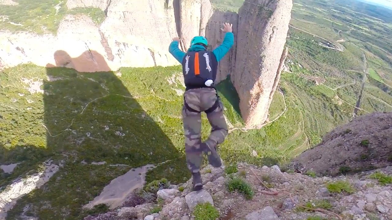 Riglos BASE Paradise | Hugues Orlianges