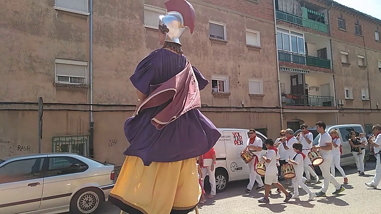 Gigantes de Calahorra - polonesa - fiestas 28/8/2018