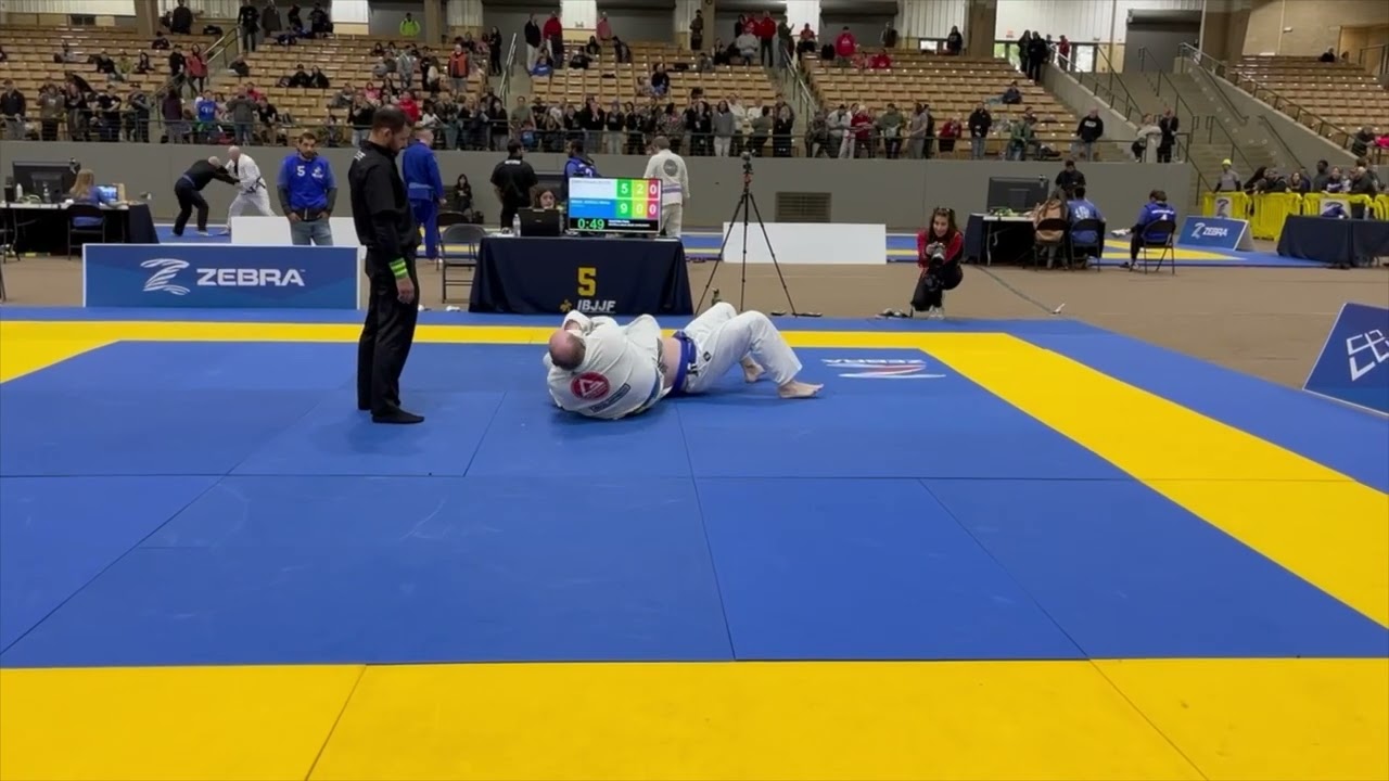 IBJJF - Nashville Fall Open - Masters 2 Blue Ultra Heavy - Brian Noah
