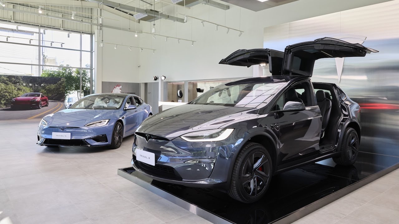 新的Tesla Model S與Model X到底改了什麼？冰霜藍車色、前鏡頭、更安靜、更好的空氣力學 #Tesla #ModelS #ModelX