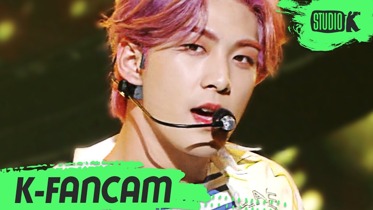 [K-Fancam] 뉴이스트 백호  'Back To Me' (BAEKHO fancam) l @MusicBank 200515