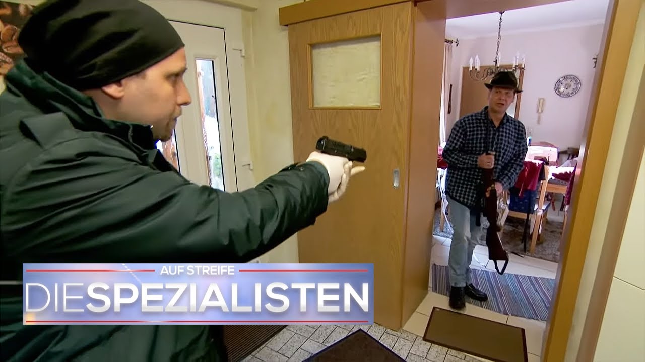 Steuerhinterziehung, Schwarzarbeit & Hehlerei😳Bauer im VISIER der Beamten | Die Spezialisten | SAT.1