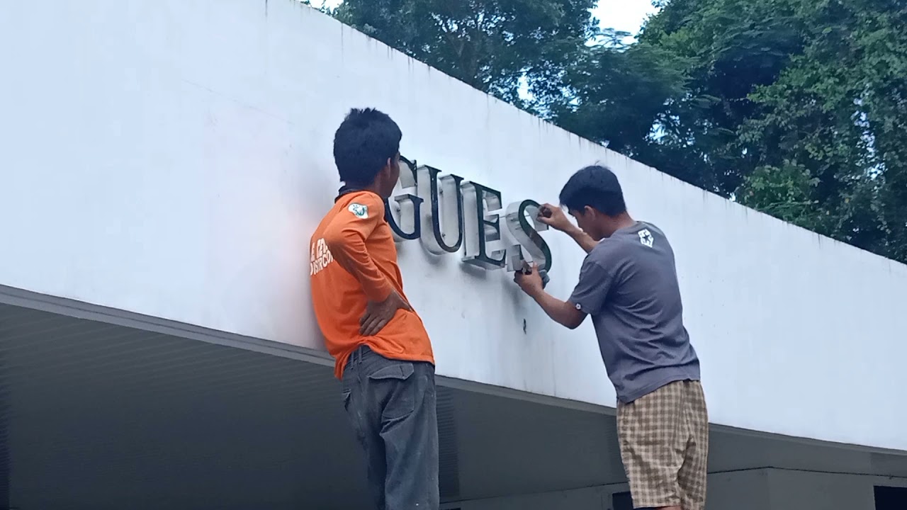 Installing 304 Stainless Channel Letter