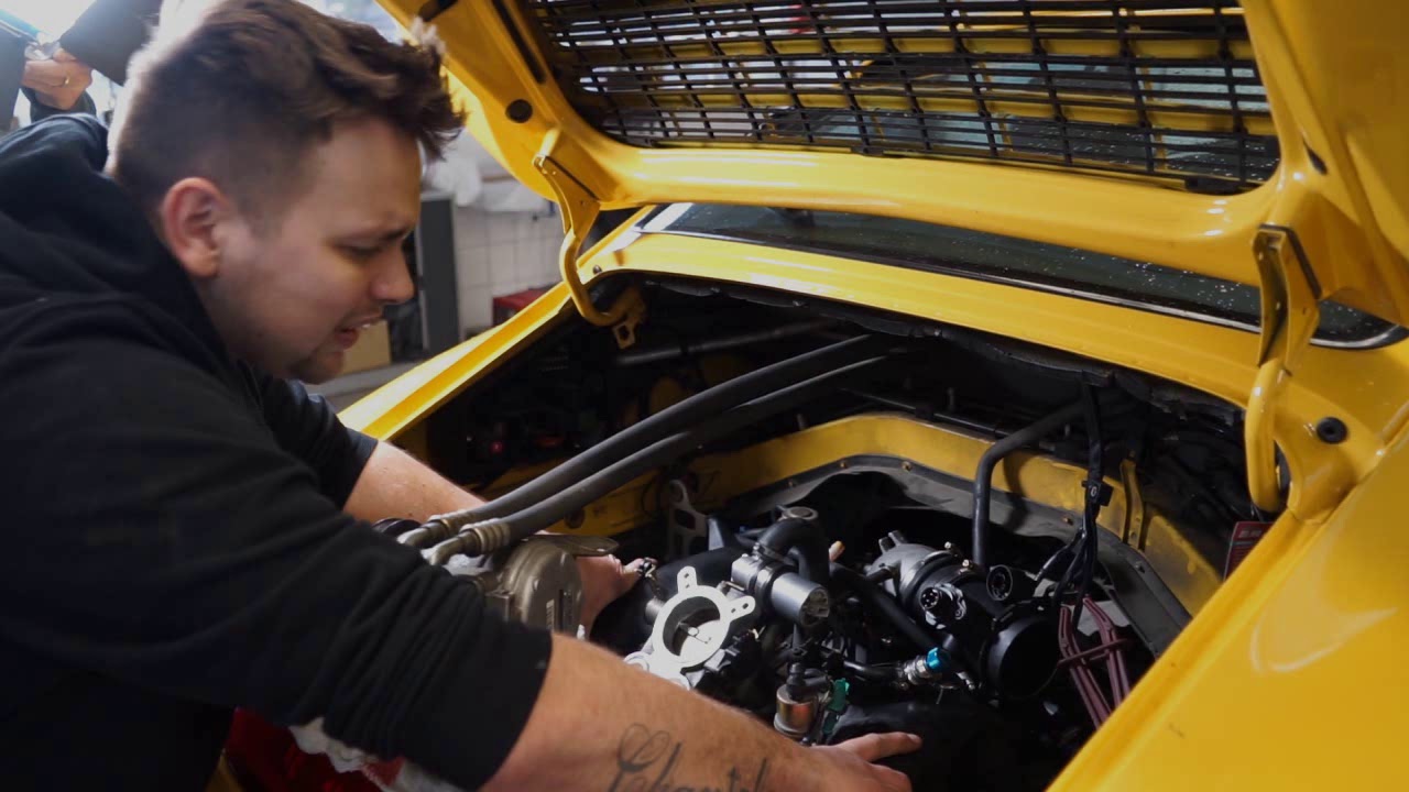 Porsche 911 Turbo s ( 993 ) Specifikation Motoreinbau