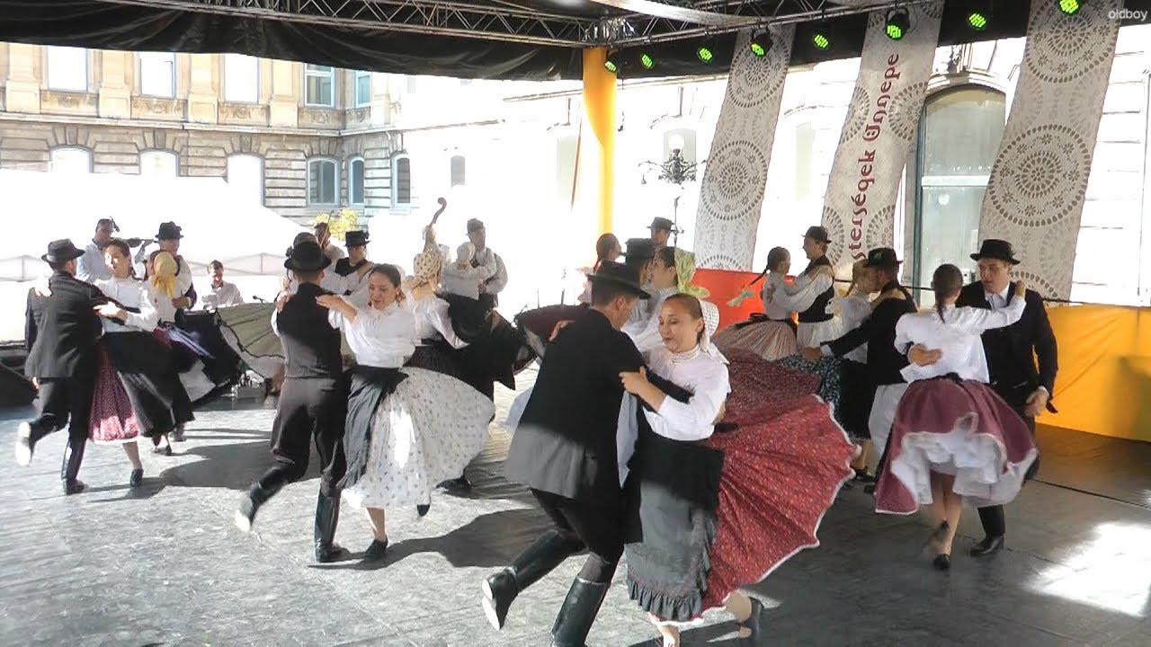 Balassi Táncegyüttes - Dunántúl