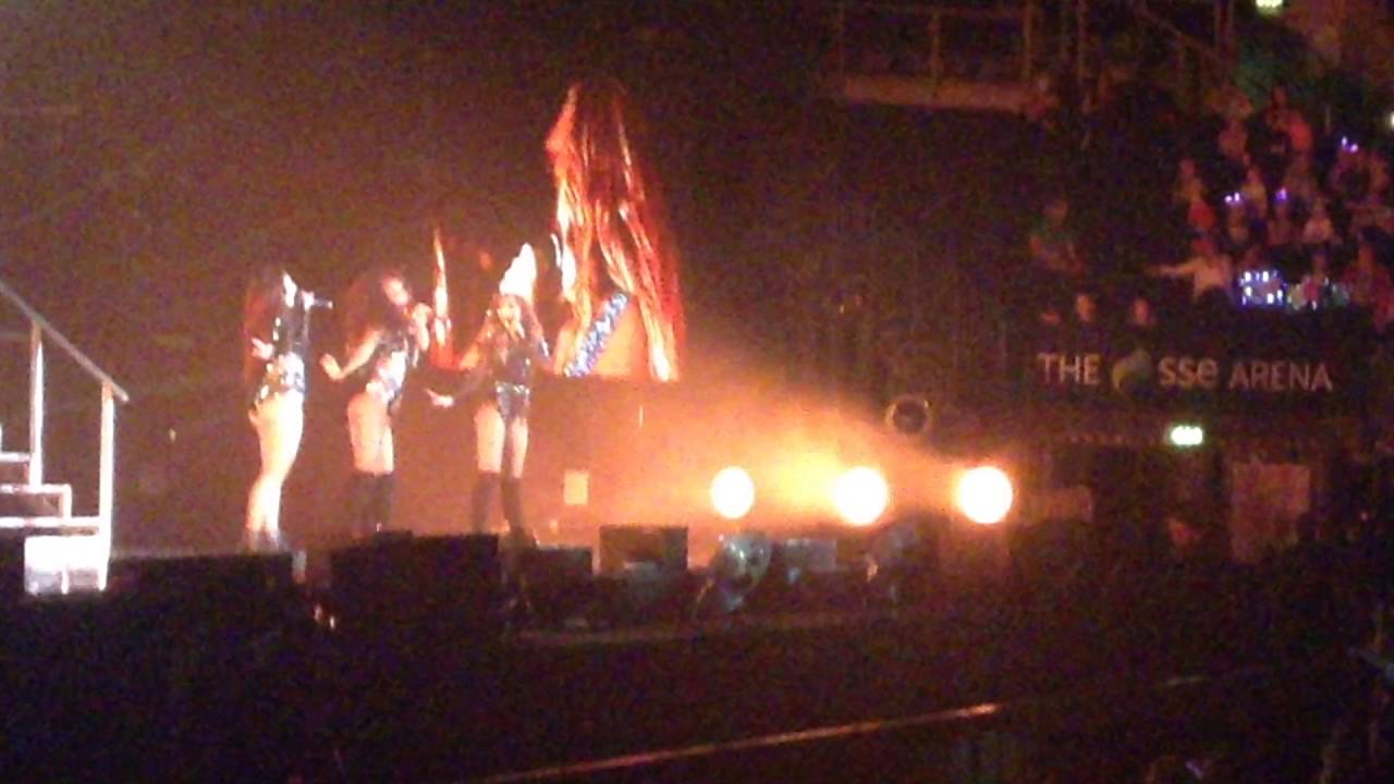 Little Mix -  Love Me Like You - Jesy Saving Leigh! (Live, Get Weird Tour, Belfast, Matinee)