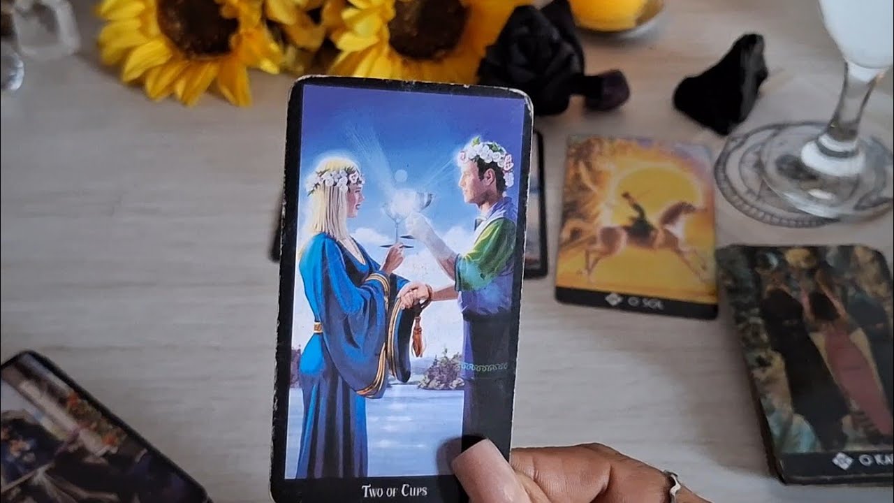 Alguém tentou seguir a vida ...mas algo sobre você não sai da cabeça dela 🧐