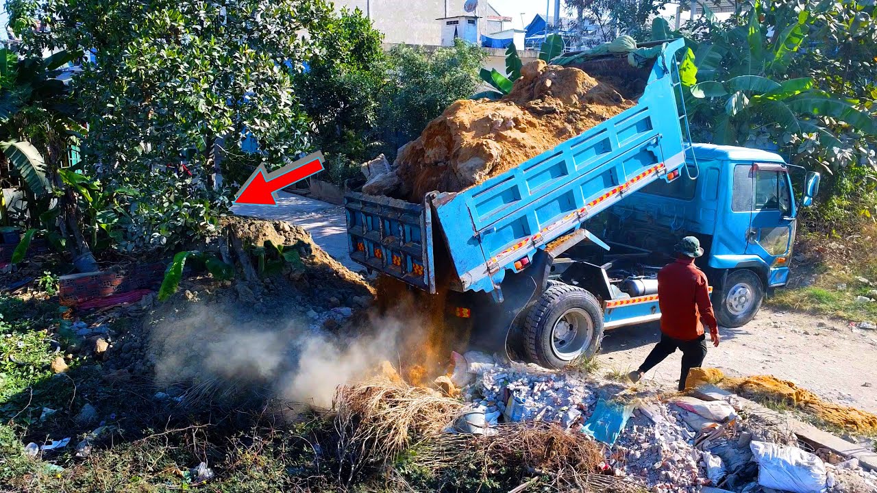 Nicely Start New Project Landfill!! Transforming a Landfill Dumping & Dozer in Action!