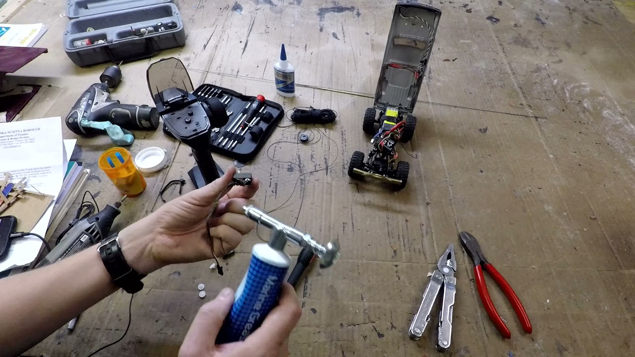 I make a winch for a micro crawler then take it to the lake!