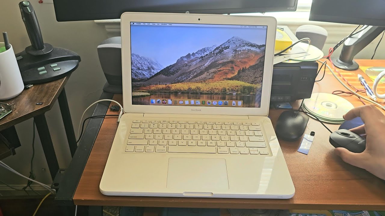 Using a Late 2009 MacBook in 2024