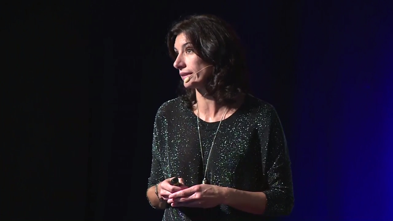 Rebélate y rompe los límites | Nuria Bravo Bretones | TEDxAvilesWomen