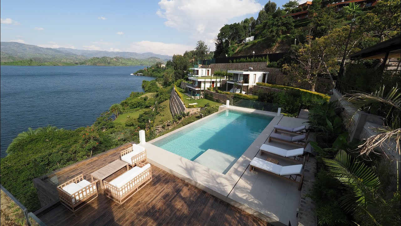 Welcome to the brand new and very luxurious Umurobyi Lodge in Kibuye-Karongi, in Rwanda.