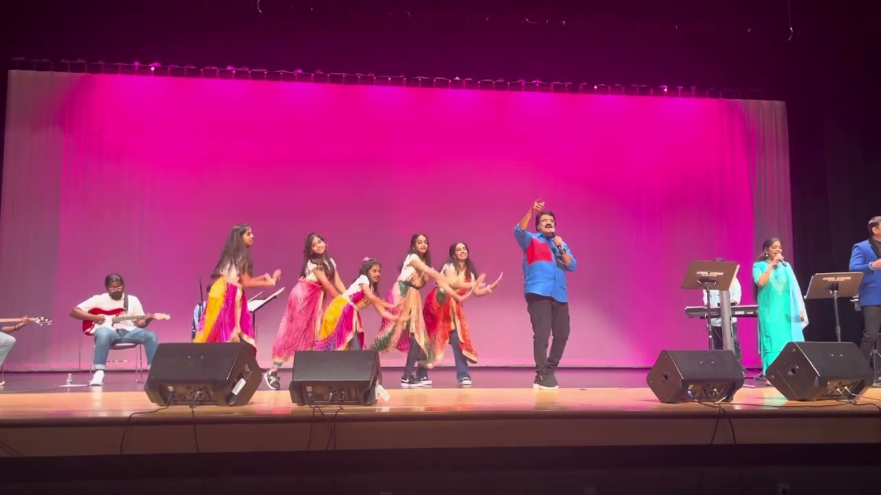 Pathinalam Ravinte - Musical Performance with M.G. Sreekumar and Anitha Krishna