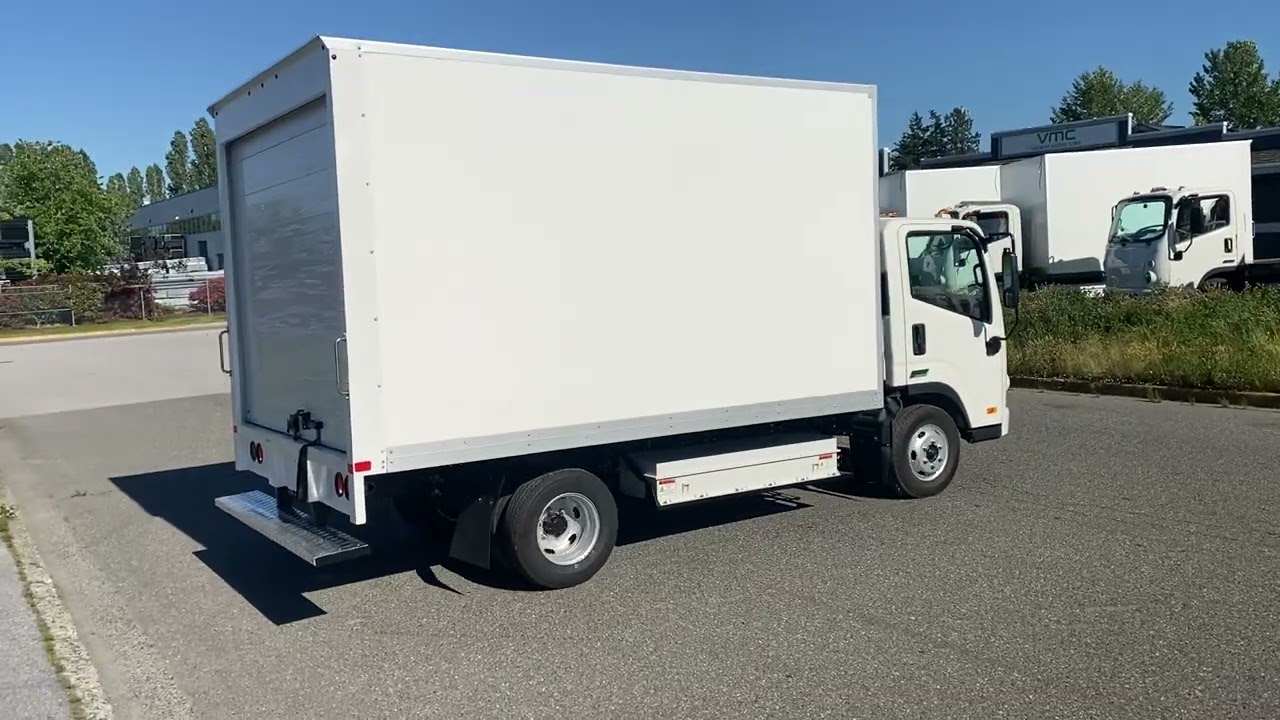 2024 VMC 1200 Electric Class 3 S/A Box Truck