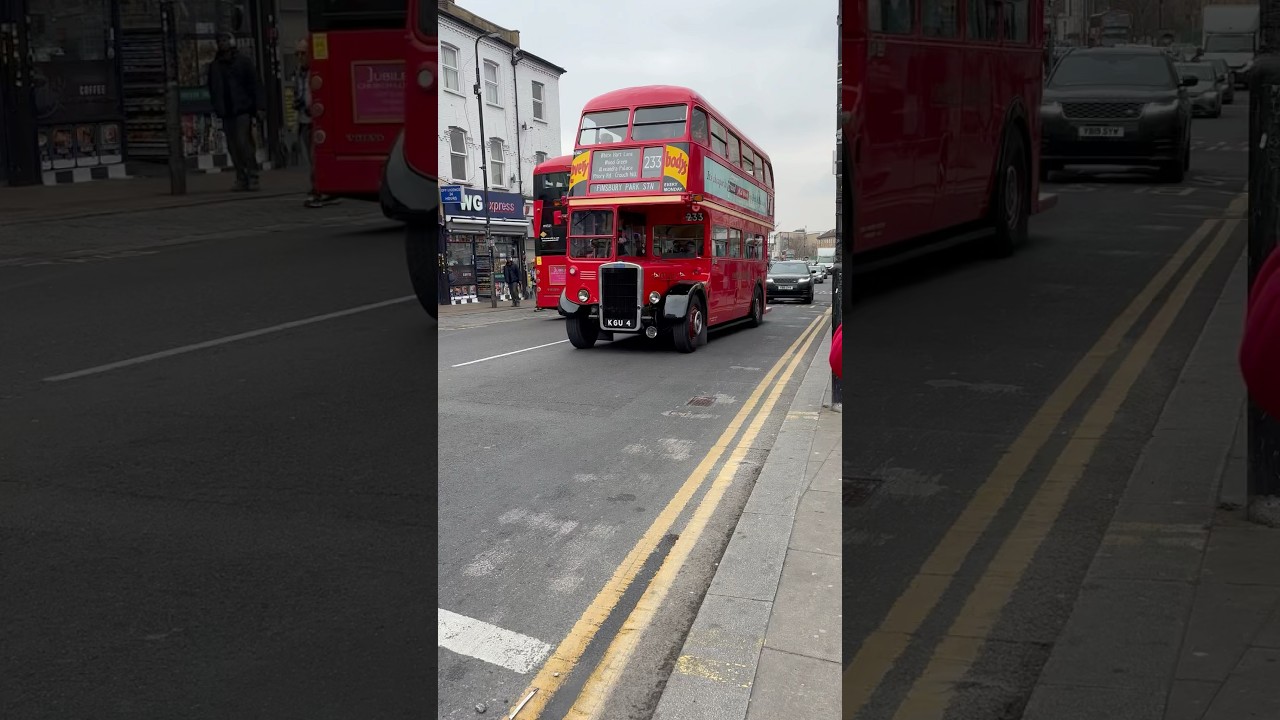 AEC Regent III RT RTL554 on Heritage Route 233 at Wood Green Running Day