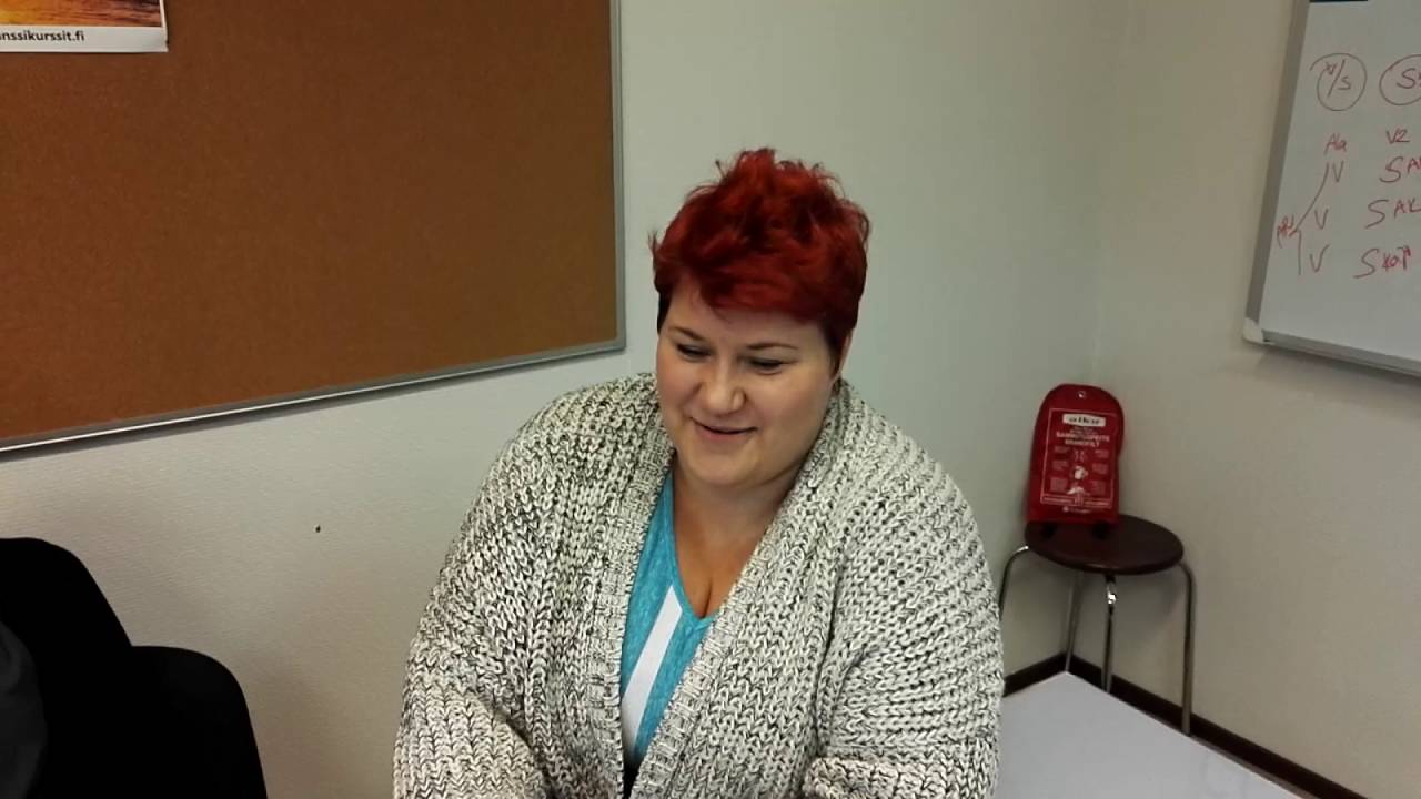 Tanssikurssit.fi toimistolla on monta daamia