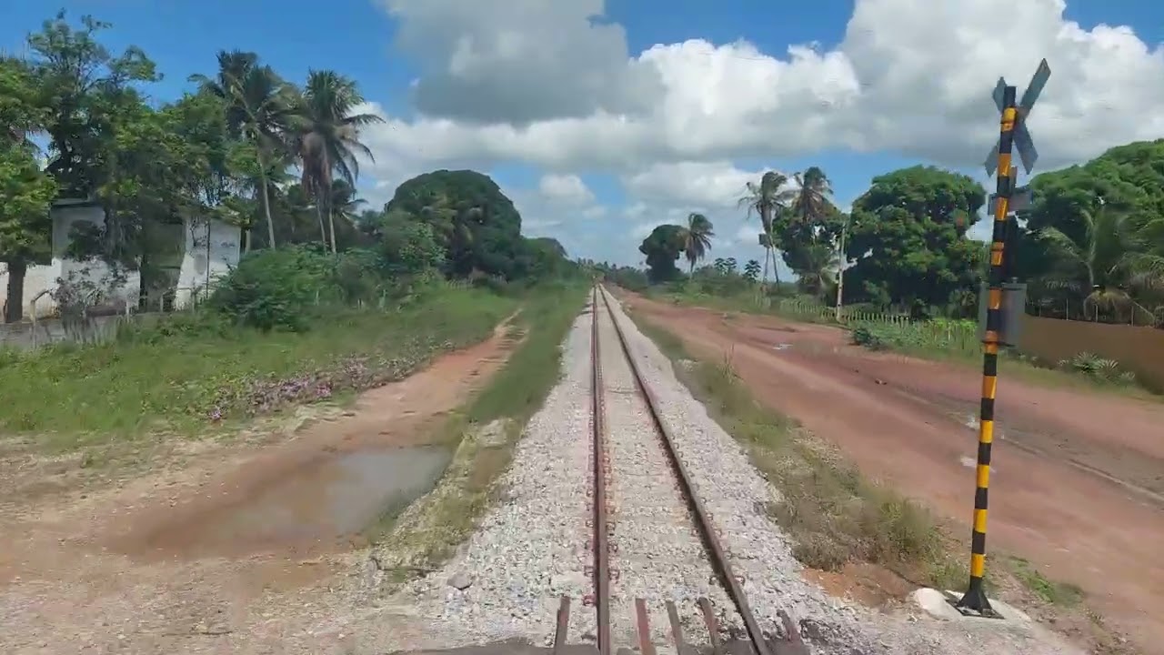 Vista da cabine, trecho Estação Bonfim e Estação São José do Mipibu.