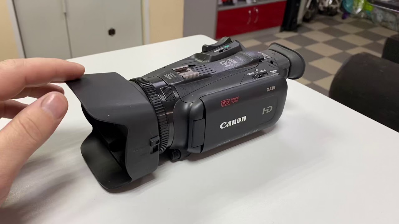 Обзор Canon XA15