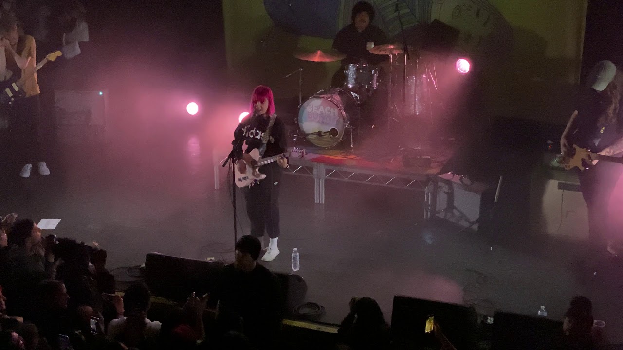 Beach Bunny - "Rearview" - Metro (Chicago, IL) - 02/22/20