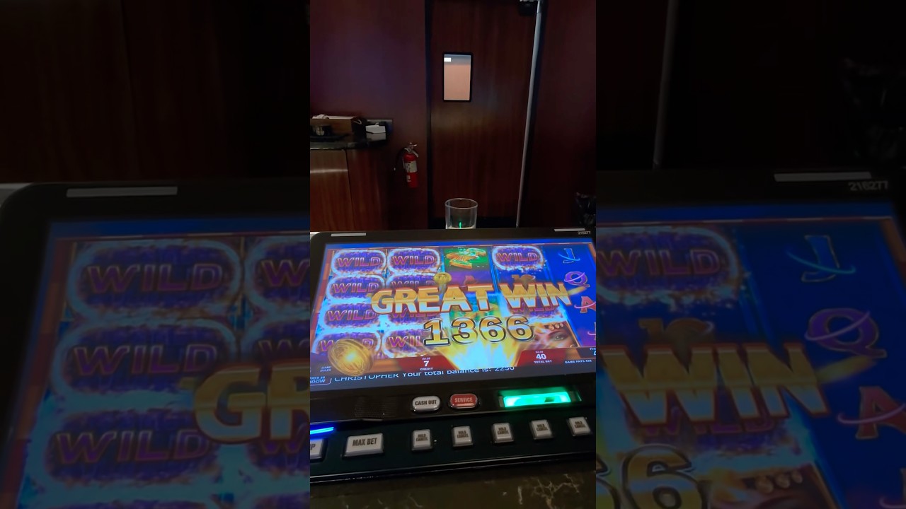 Bar top slot play NYNY Las Vegas.Feature on Scarab $2 bet. 