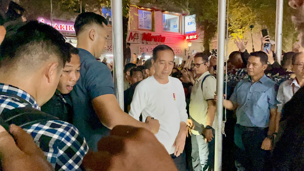 PAK JOKOWI KE MALIOBORO GEMPARKAN WISATAWAN LOKAL DAN MANCANEGARA