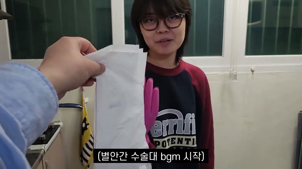**충격실화** 스파이더맨이 우리집에!? (⊙_⊙)？