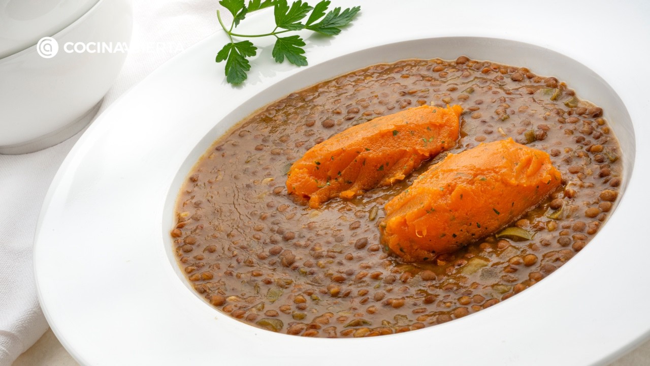 Cómo hacer lentejas con boniato al estilo de Arguiñano