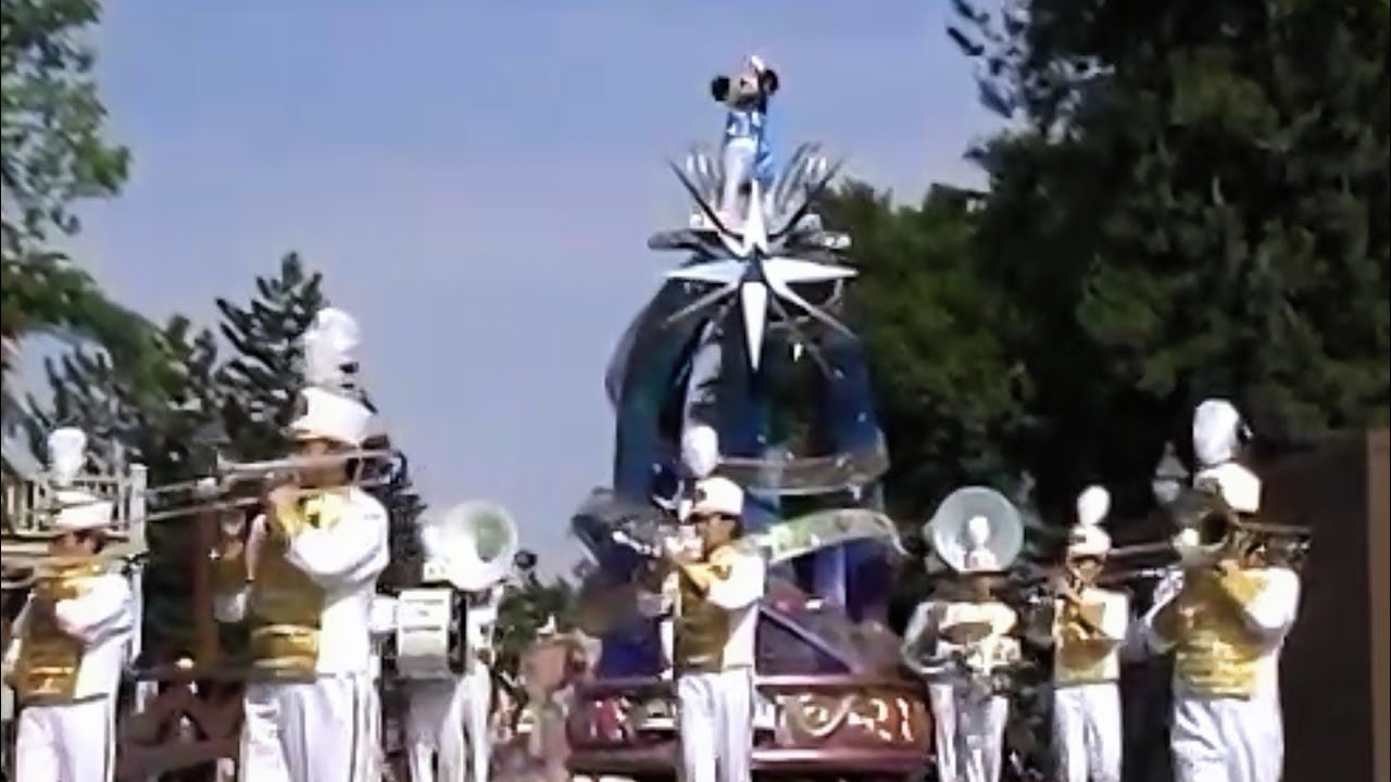 Disney's Dreams on Parade -Moving On-