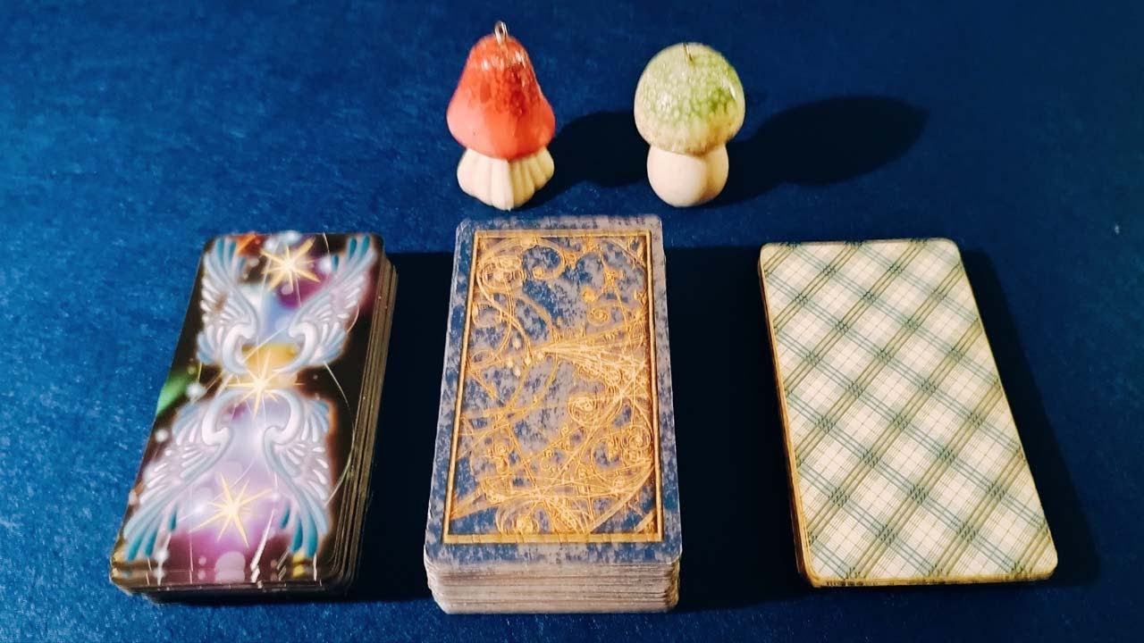 COMO TE VEN SUS OJOS ACTUALMENTE ?  Tarot interactivo .