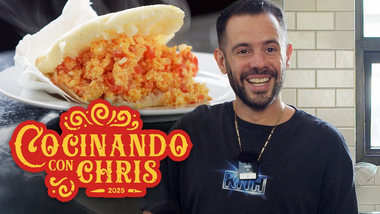 Hicimos una clásica arepa con perico | Cocinando con Chris