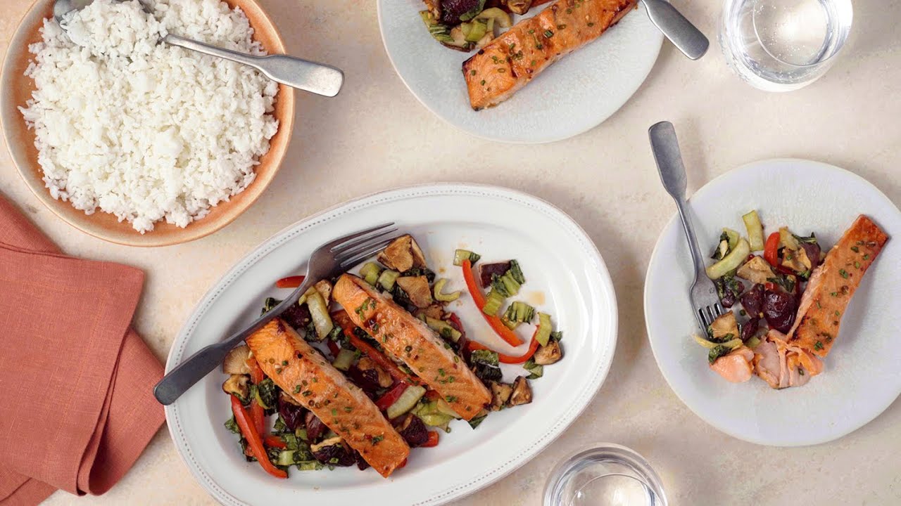 Air Fryer Ginger-Soy Salmon with Vegetables