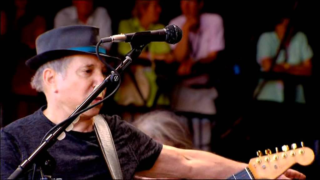 Paul Simon - Diamonds on the Soles of Her Shoes - Glastonbury 2011