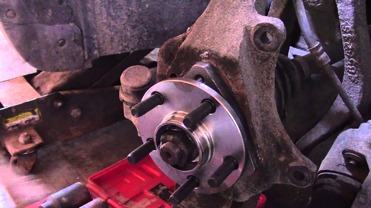 2004 Dodge Stratus wheel hub Replacement