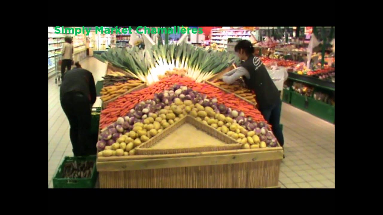 Mise en sc&egrave;ne des rayons auvergnats de Simply Market...